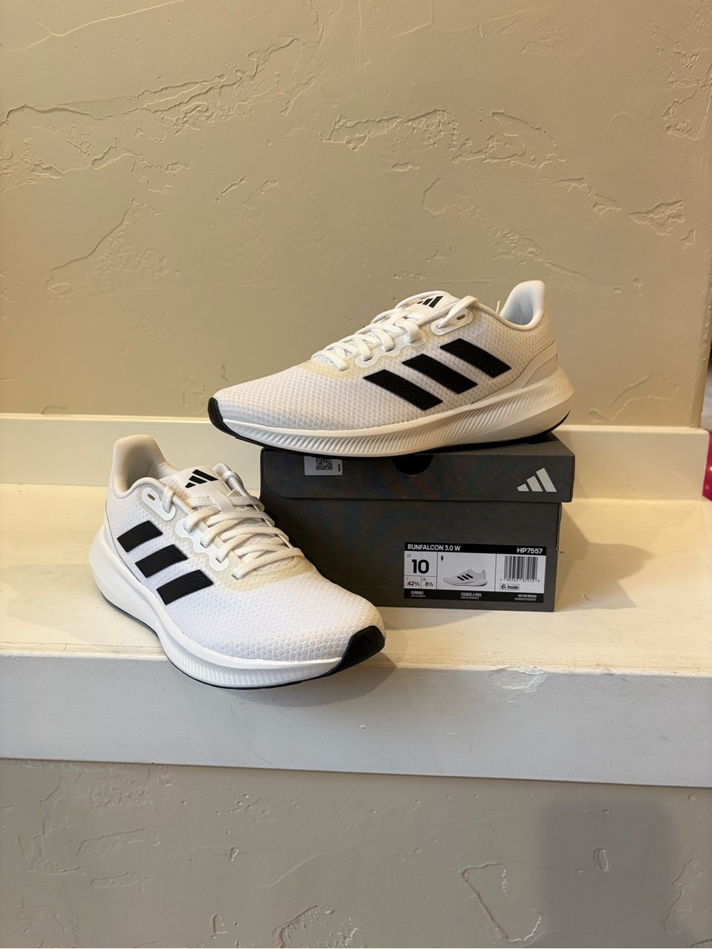 Running Shoes: Adidas Runfalcon 3.0 Women's Running Shoes. 
Sz: 10